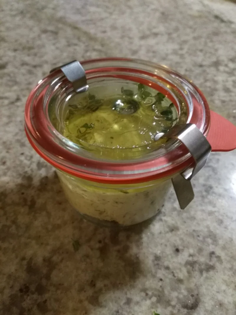 Glass Sealed Non-Dairy Cheese